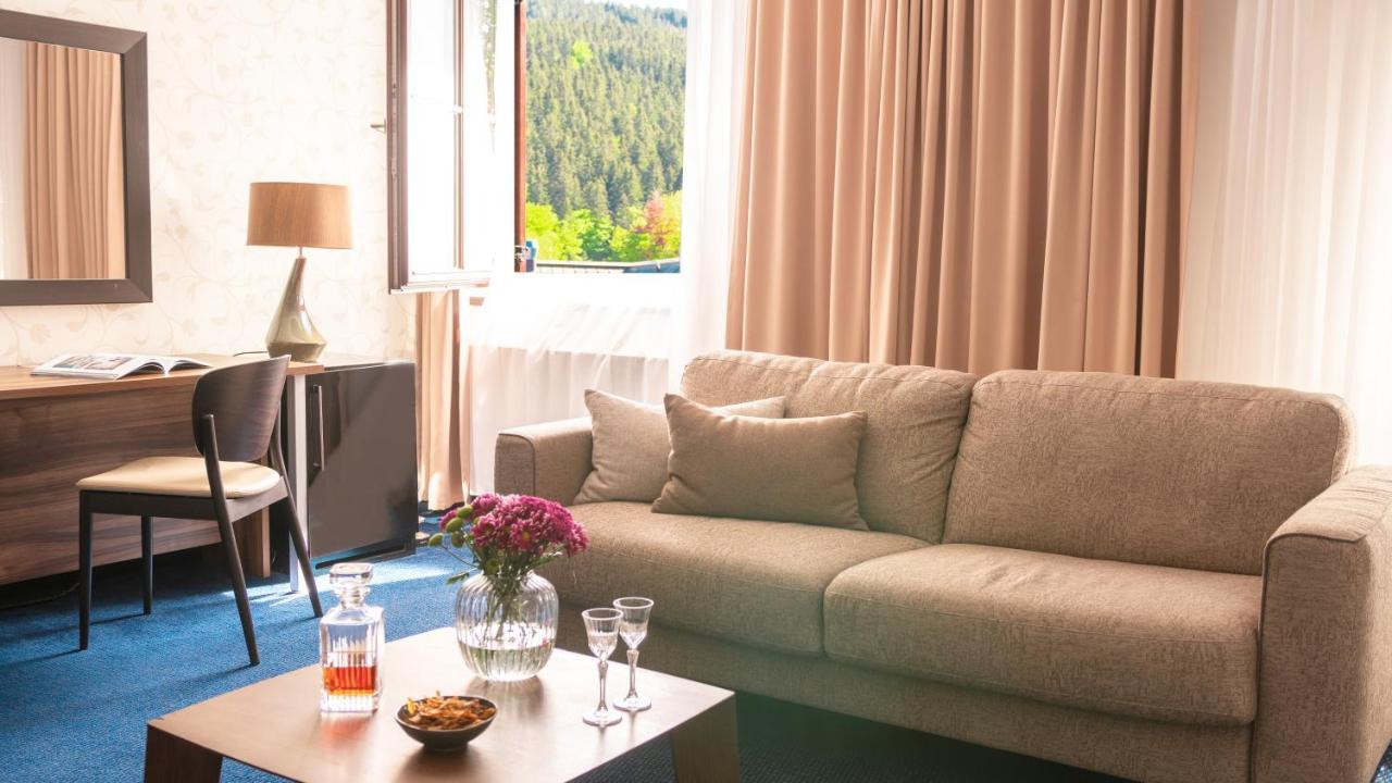 Savoy Hotel Spindleruv Mlyn Bagian luar foto